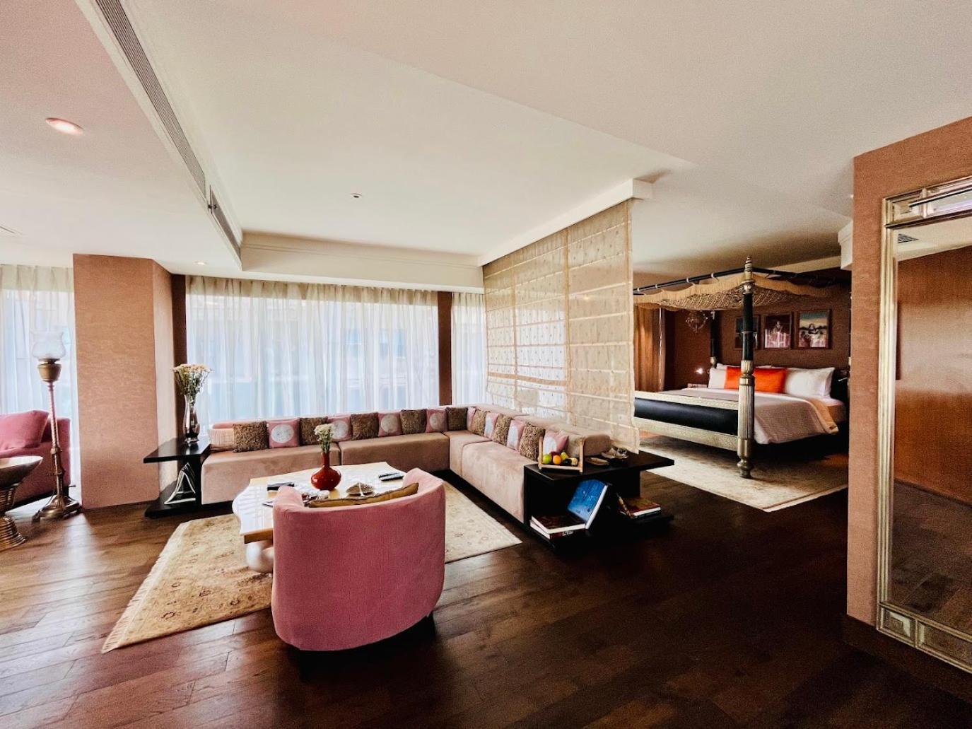 Hotel The Park Hyderabad, Banjara Hills Near Hussain Sagar 5*