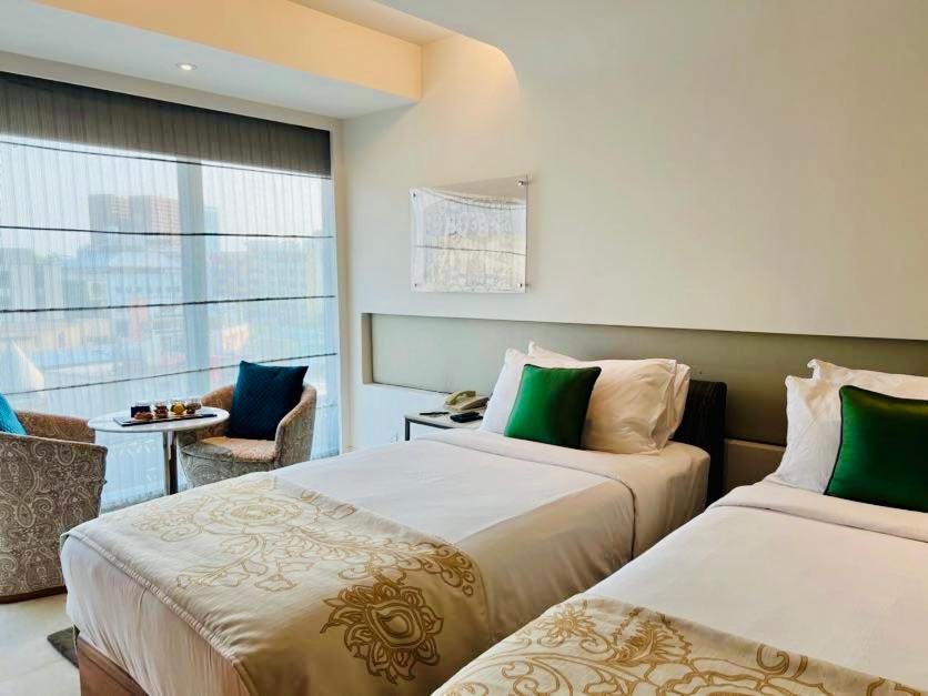 The Park Hyderabad, Banjara Hills Near Hussain Sagar Hotel 5*