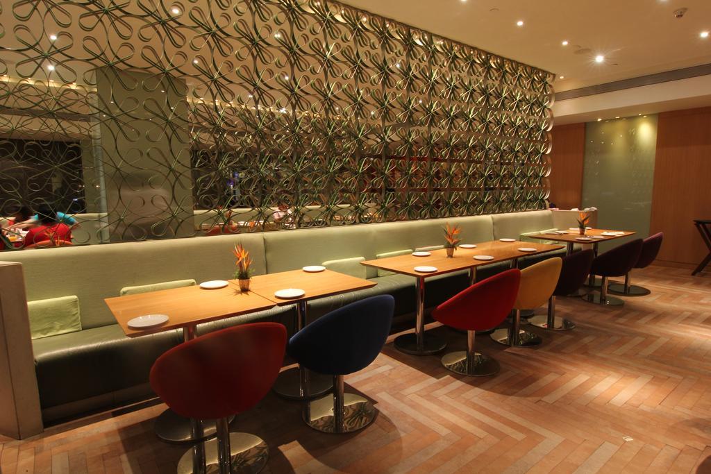 The Park Hyderabad, Banjara Hills Near Hussain Sagar Hotel 5*