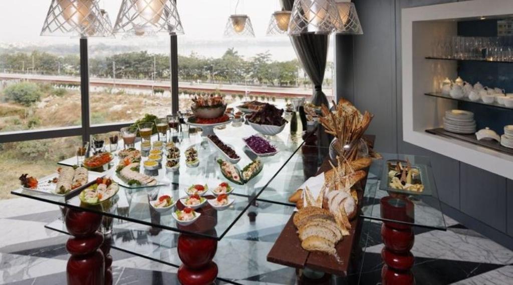 The Park Hyderabad, Banjara Hills Near Hussain Sagar 5*