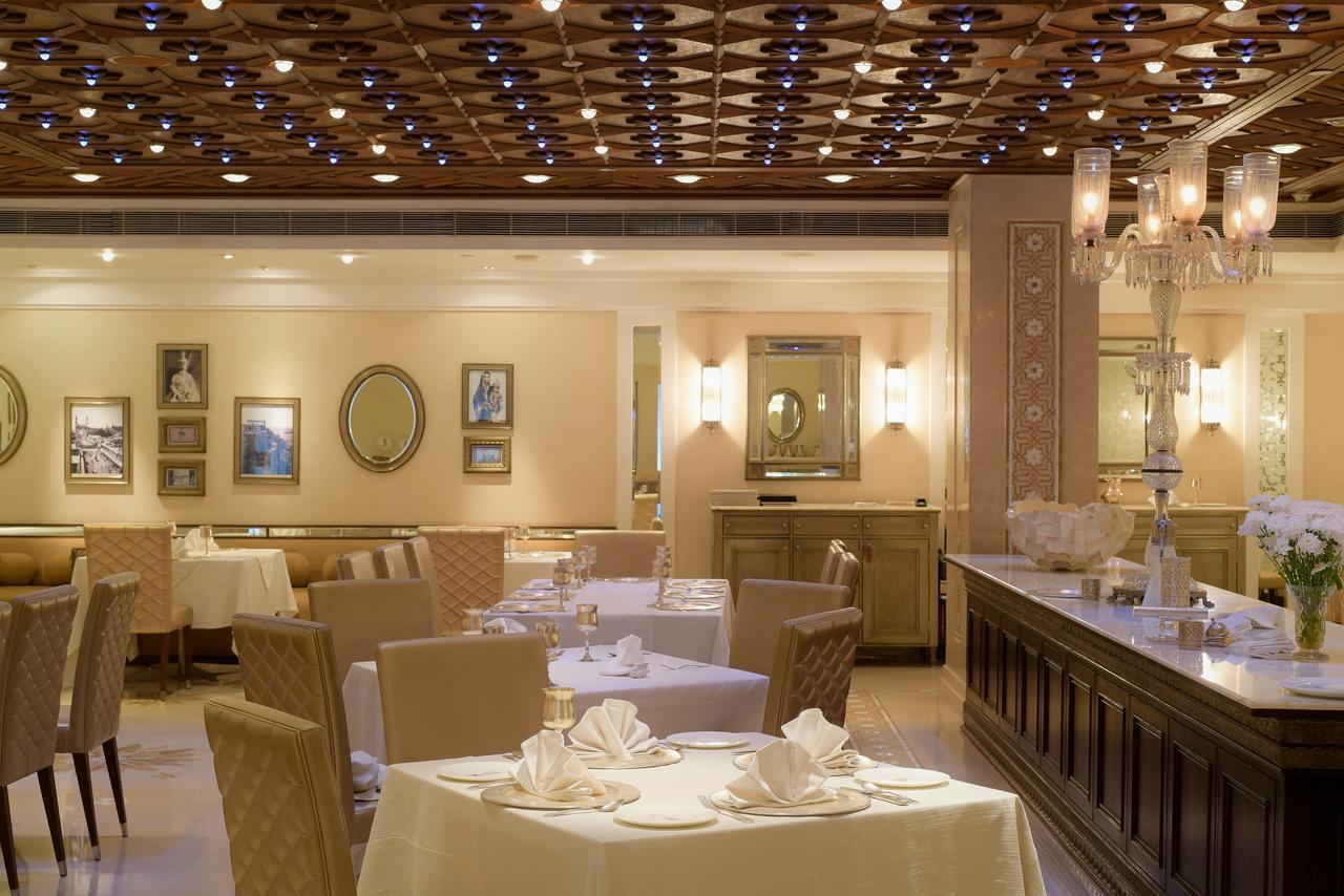 Hotel The Park Hyderabad, Banjara Hills Near Hussain Sagar